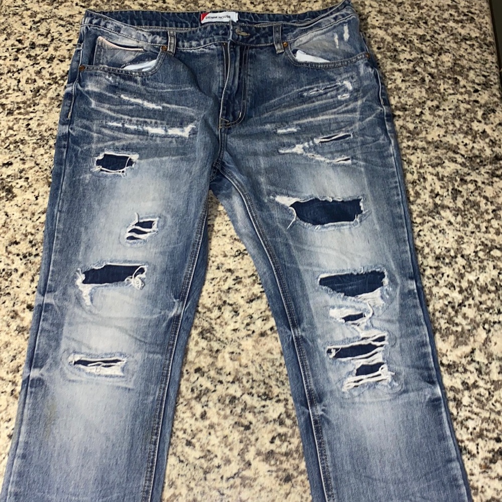 Men’s denim house slim jeans.